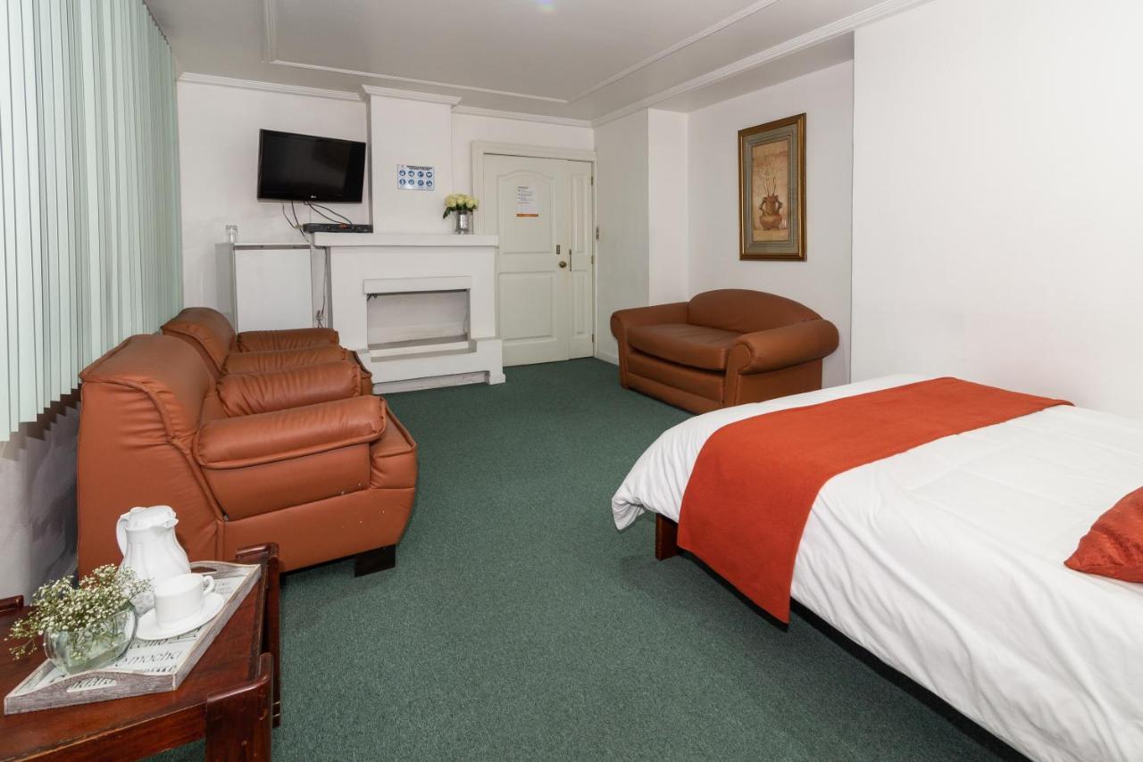 Hotel Cordero Куэнка Экстерьер фото